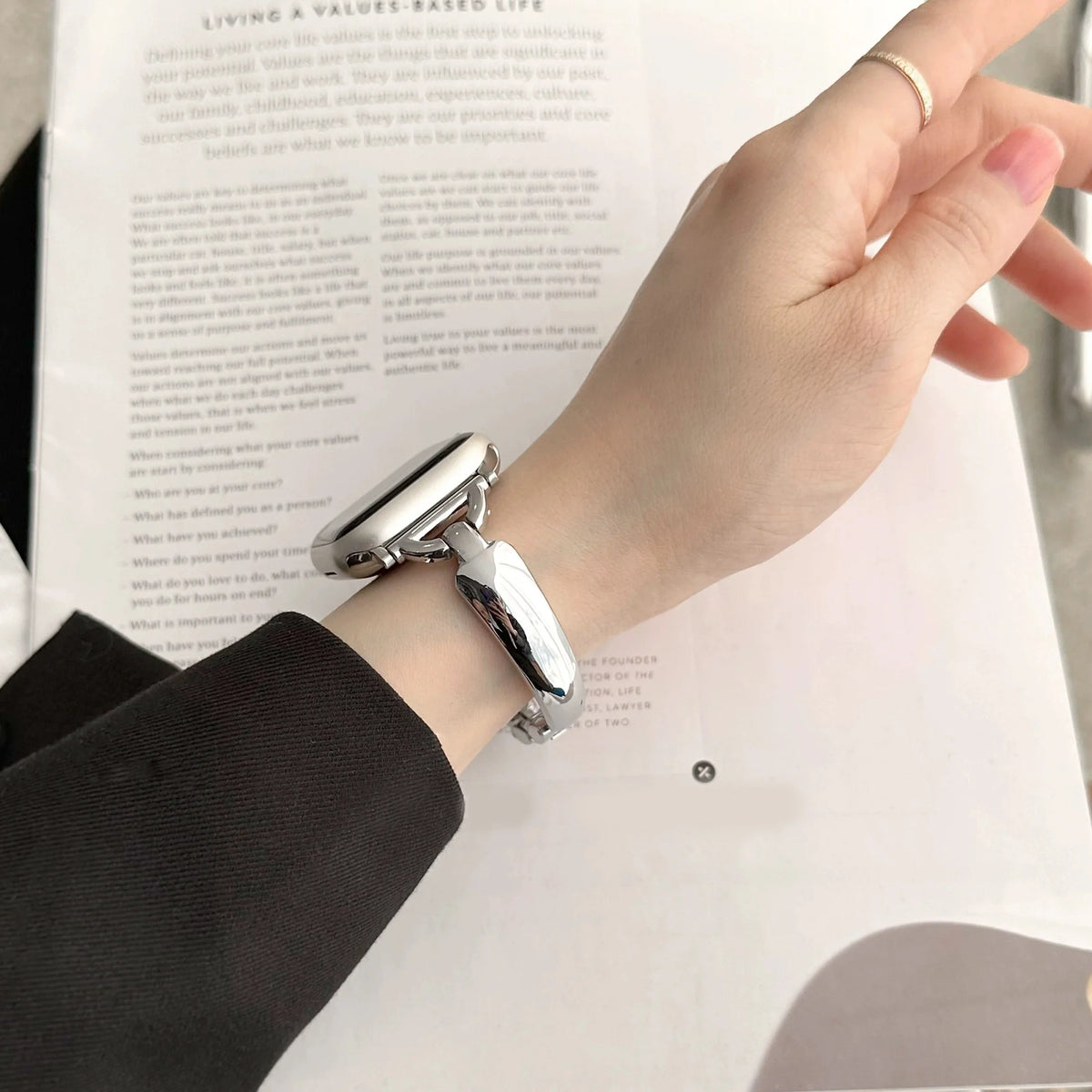 Slanke Roestvrijstalen Bandje voor Apple Watch – afbeelding 4